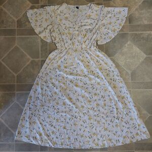 Dreimp Womens Floral Fit Flare V Neck Cream Flutter Sleeves Dress Medium 6